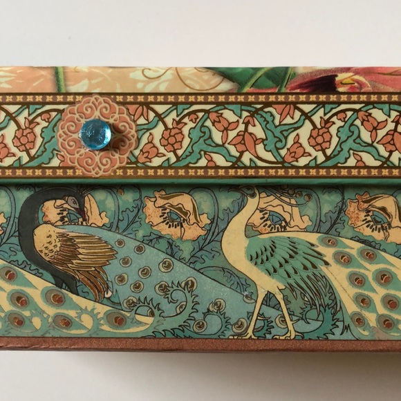 Other - Gorgeous Storage Box